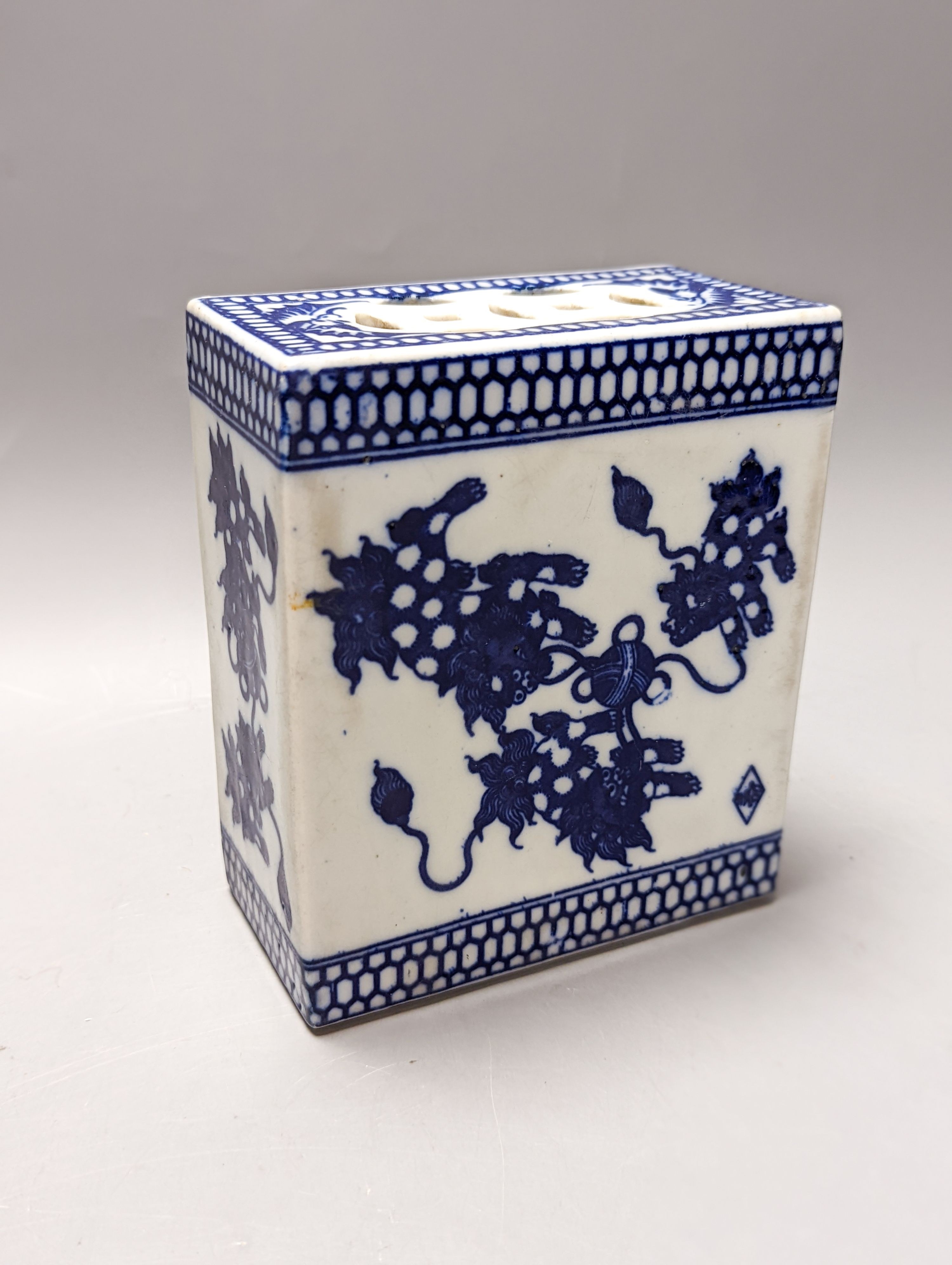 A 19th century Chinese porcelain bowl, transfer printed pillow, a Japanese Imari jar and cover and three Imari plates 21cm